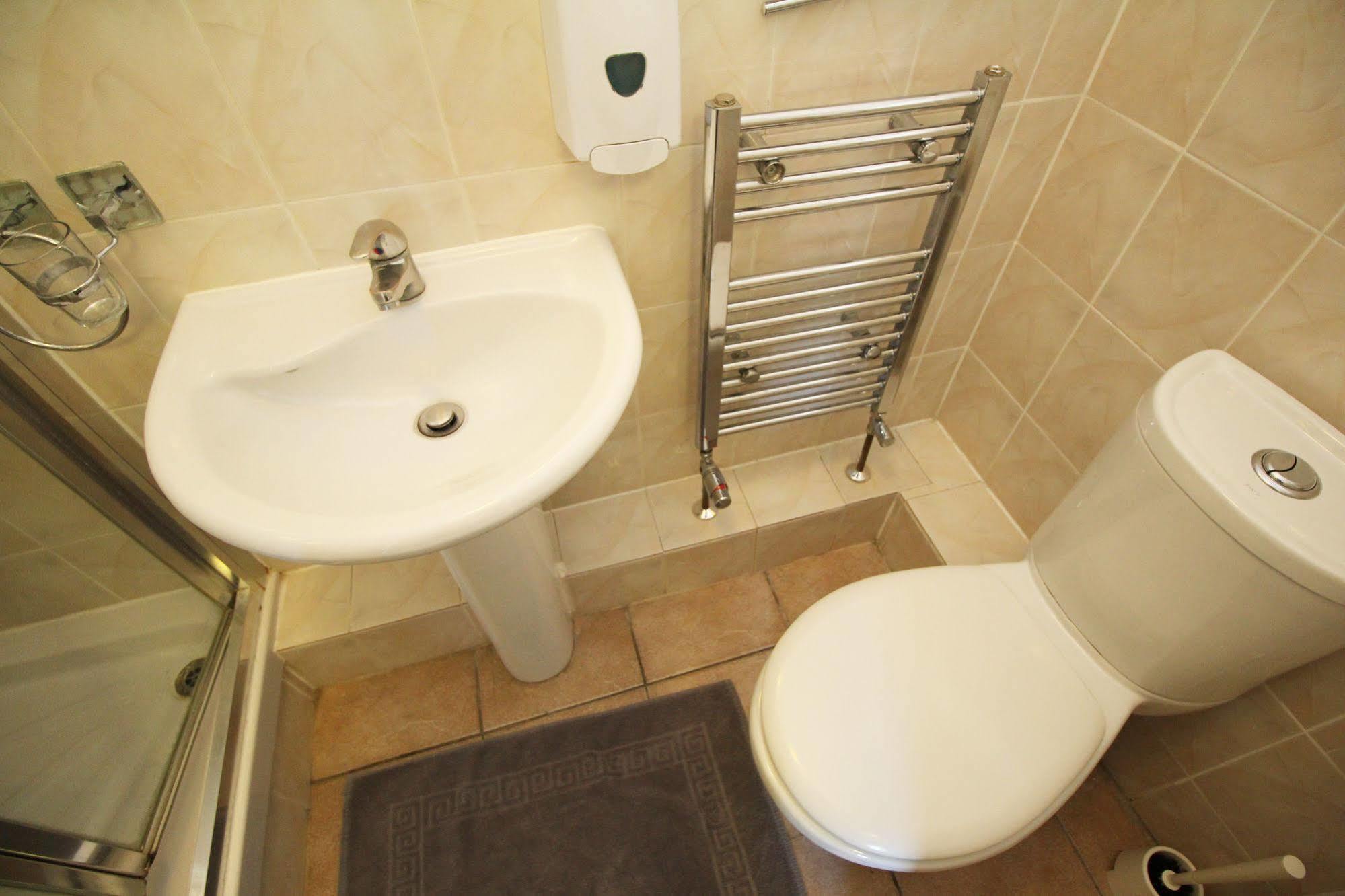Flexistay Aparthotel Tooting Londen Buitenkant foto