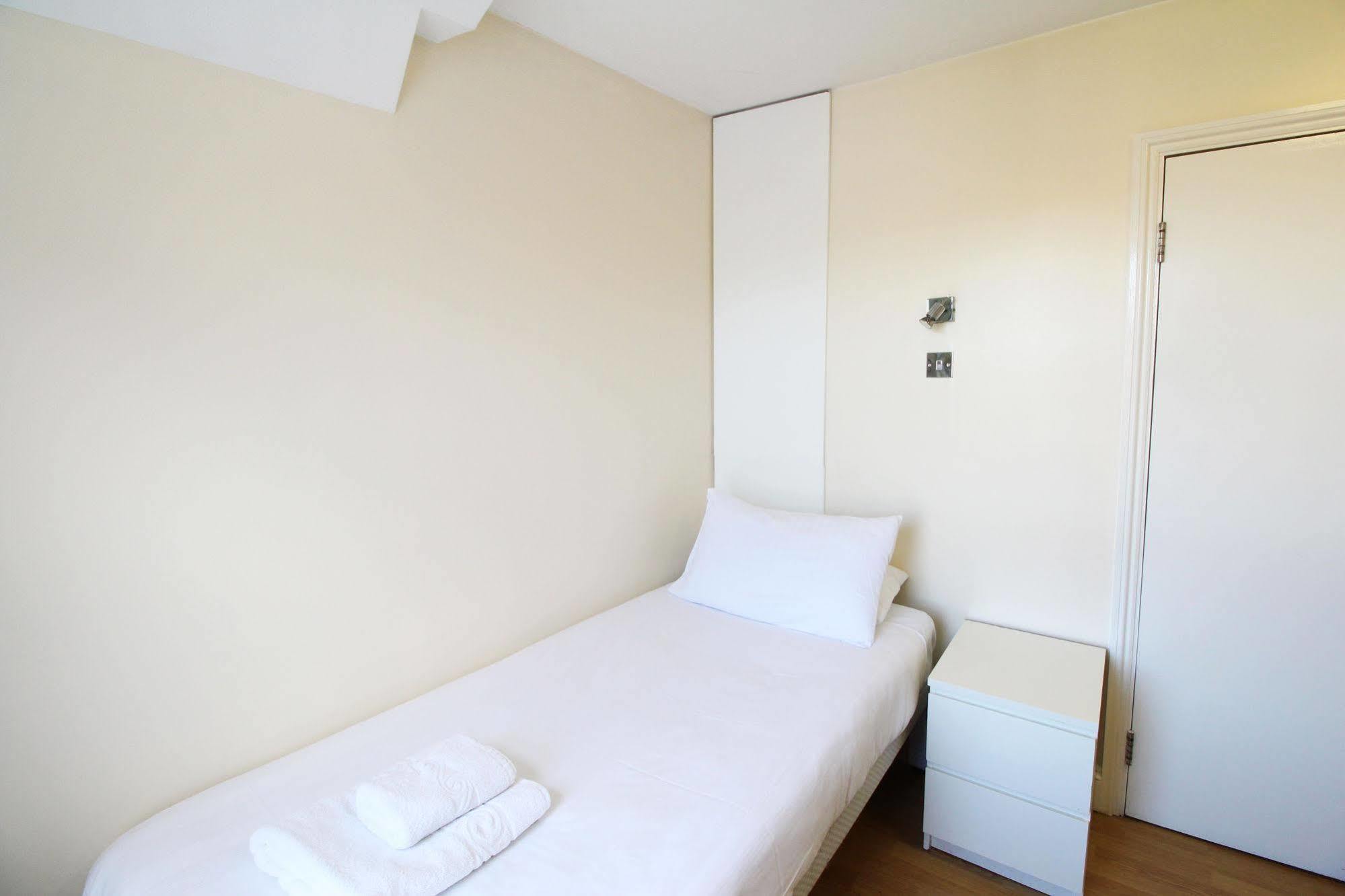Flexistay Aparthotel Tooting Londen Buitenkant foto