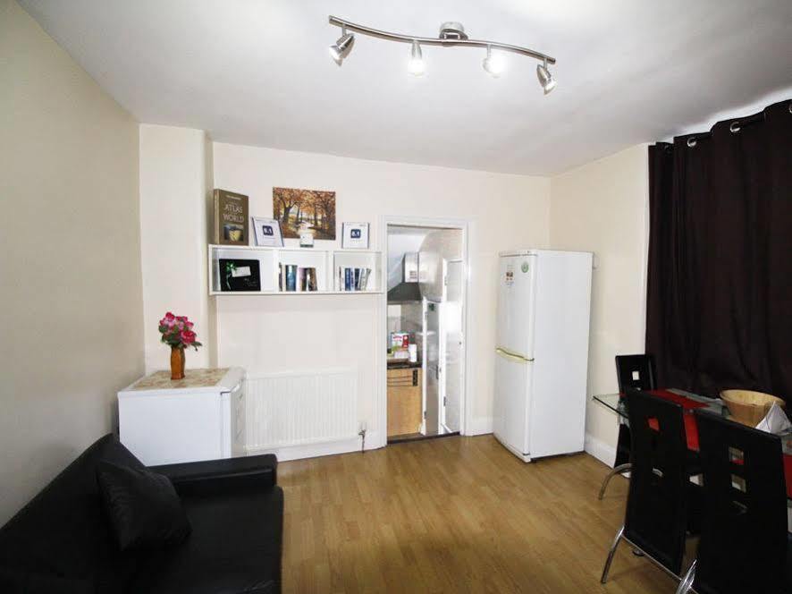 Flexistay Aparthotel Tooting Londen Buitenkant foto